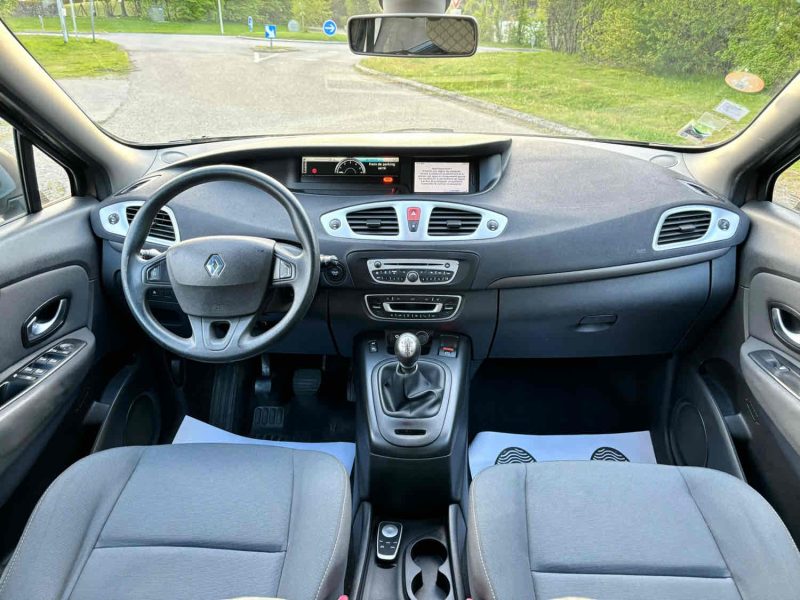 RENAULT GRAND SCENIC III 2009