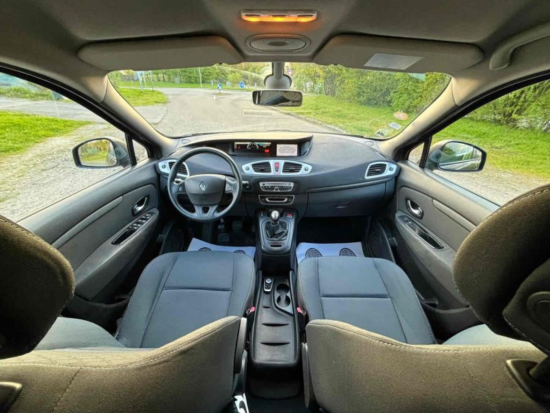 RENAULT GRAND SCENIC III 2009