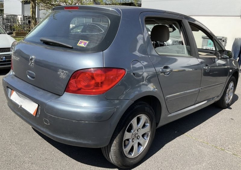 PEUGEOT 307 PHASE 2 EXECUTIVE 1.6 HDI 90 Cv PREMIERE MAIN 5 PORTES CLIM / BLUETOOTH - GARANTIE 1 AN