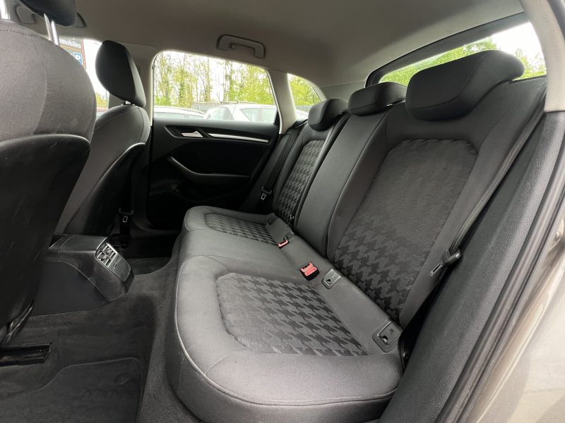 AUDI A3 SPORTBACK III 1.6 TDI 110 Cv BOITE AUTOMATIQUE S-TRONIC 7 / 5 PORTES - GARANTIE 1 AN