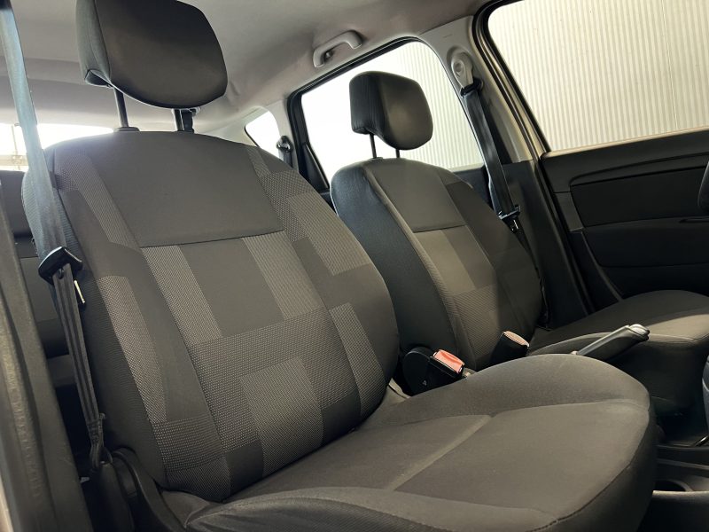 RENAULT SCENIC 3 III 1.6 BIO ETHANOL 110 Cv CRIT AIR 1 ESSENCE / ETHANOL D'ORIGINE - GARANTIE 1 AN