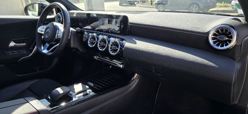 Mercedes-Benz Classe A 200 163ch AMG Line 7G-DCT