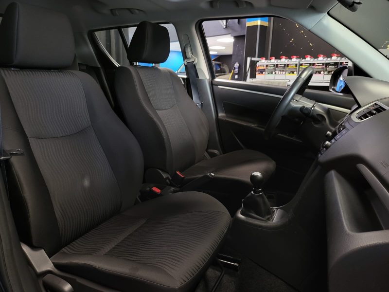 SUZUKI SWIFT 1.2 VVT 94cv GLX PACK / TOIT OUVRANT+RADAR DE RECUL+REGULATEUR DE VITESSE+2ÈME MAIN
