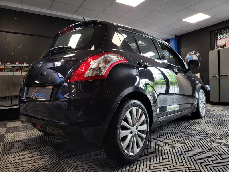 SUZUKI SWIFT 1.2 VVT 94cv GLX PACK / TOIT OUVRANT+RADAR DE RECUL+REGULATEUR DE VITESSE+2ÈME MAIN