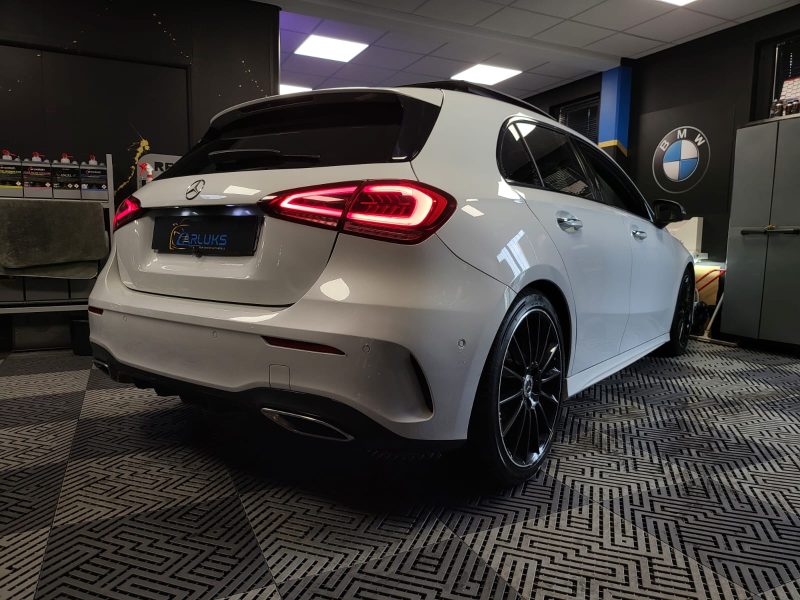 MERCEDES CLASSE A 180 136cv AMG LINE TOIT OUVRANTS / SIEGES A MEMOIRES / KEYLESS GO / PACK LUMIERE D