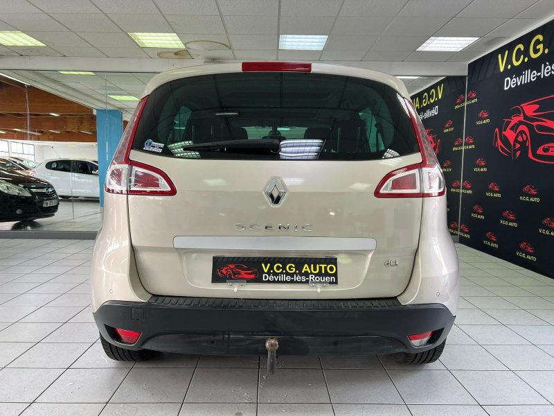 RENAULT SCENIC III 1.9 dCi 130cv JADE