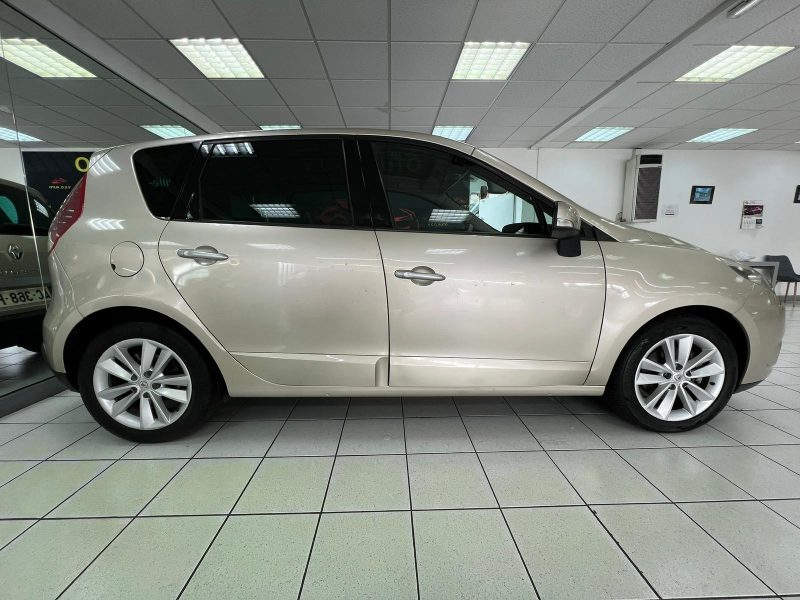 RENAULT SCENIC III 1.9 dCi 130cv JADE