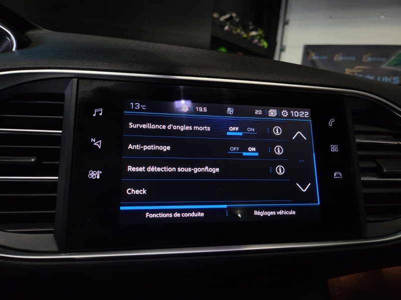 PEUGEOT 308 SW II 1.2 PureTech 130cv GT-Line BVM6 / SIEGES CHAUFFANT-MASSANT/APPLE CARPLAY/CAMERA DE