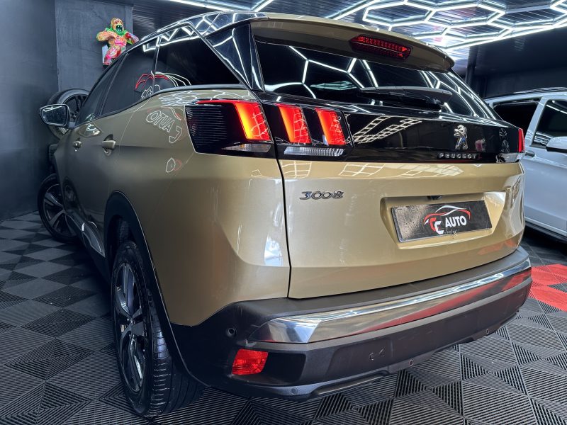 PEUGEOT 3008 SUV 2018