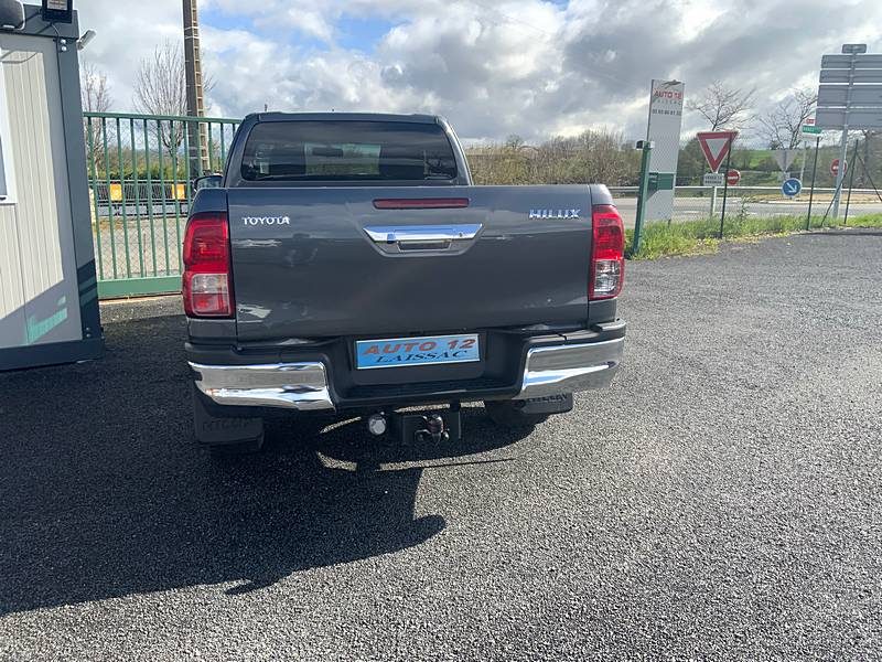 TOYOTA HILUX VIII Pick-up 2021