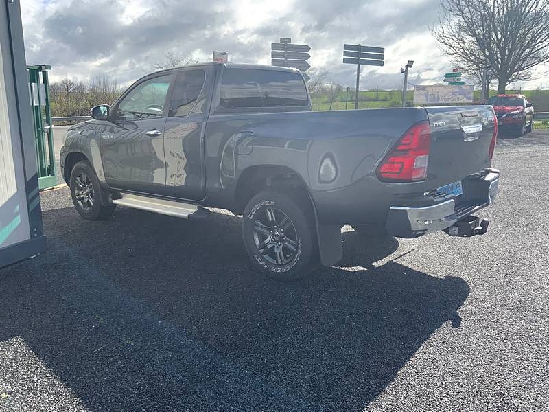 TOYOTA HILUX VIII Pick-up 2021