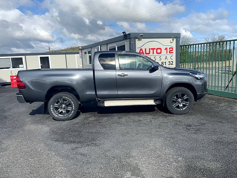 TOYOTA HILUX VIII Pick-up 2021