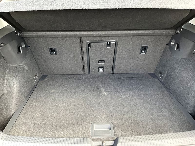 VOLKSWAGEN GOLF VIII 2020