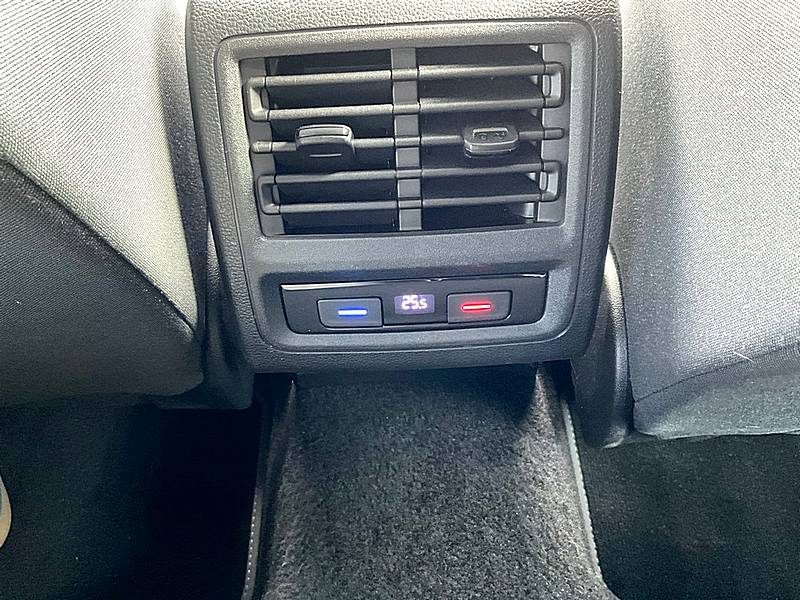 VOLKSWAGEN GOLF VIII 2020