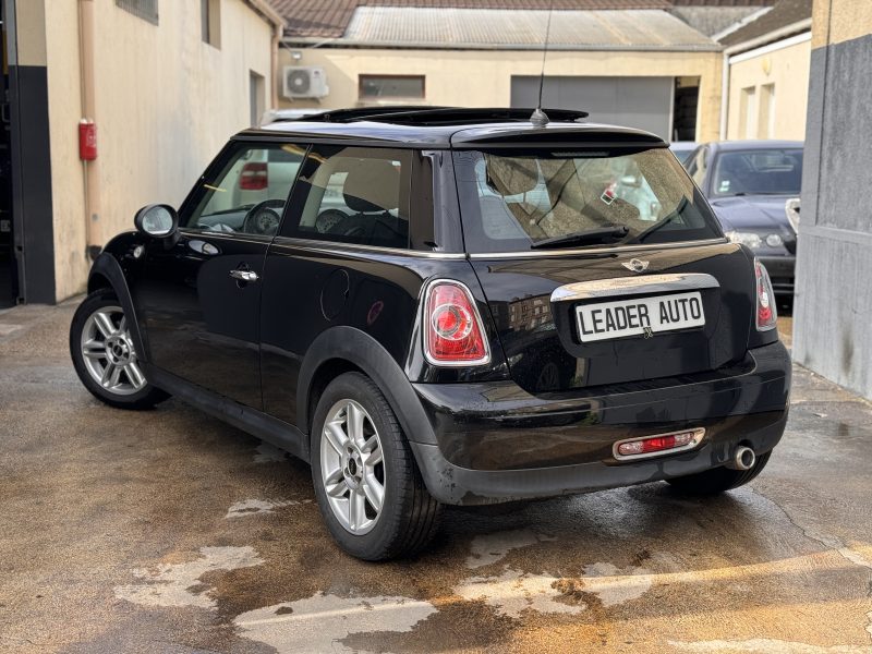 MINI  COOPER  2011