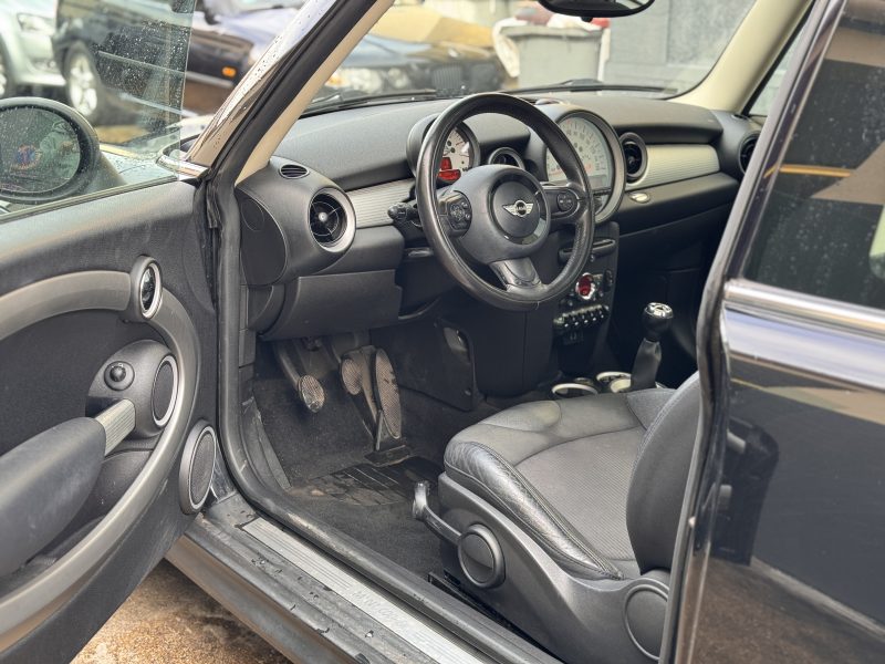 MINI  COOPER  2011