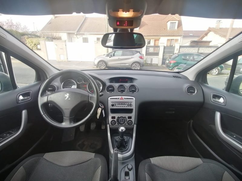 PEUGEOT 308 SW I 2011