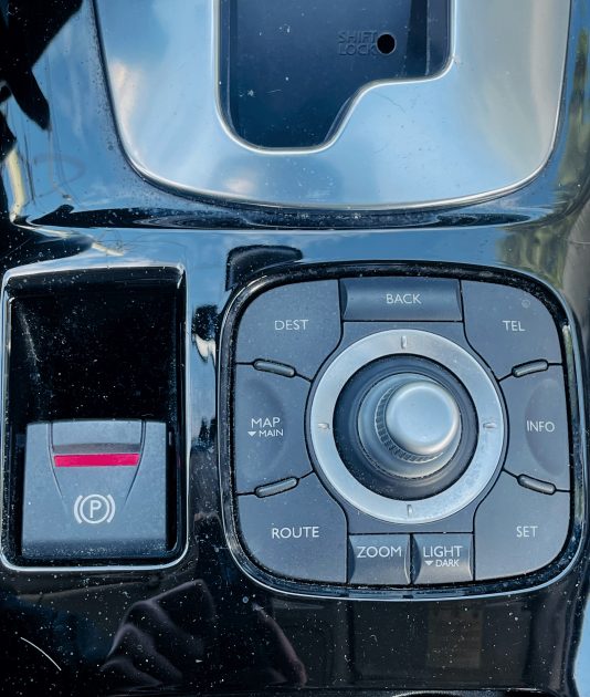 RENAULT LATITUDE 2011