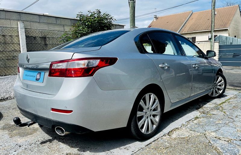 RENAULT LATITUDE 2011