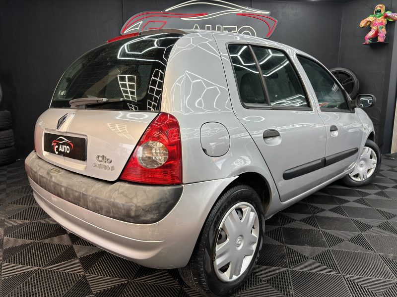 RENAULT CLIO II 2005
