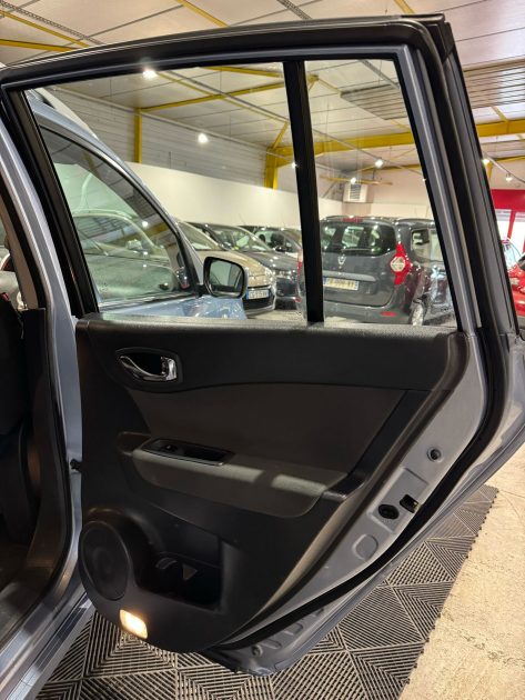 RENAULT KOLEOS I 2008