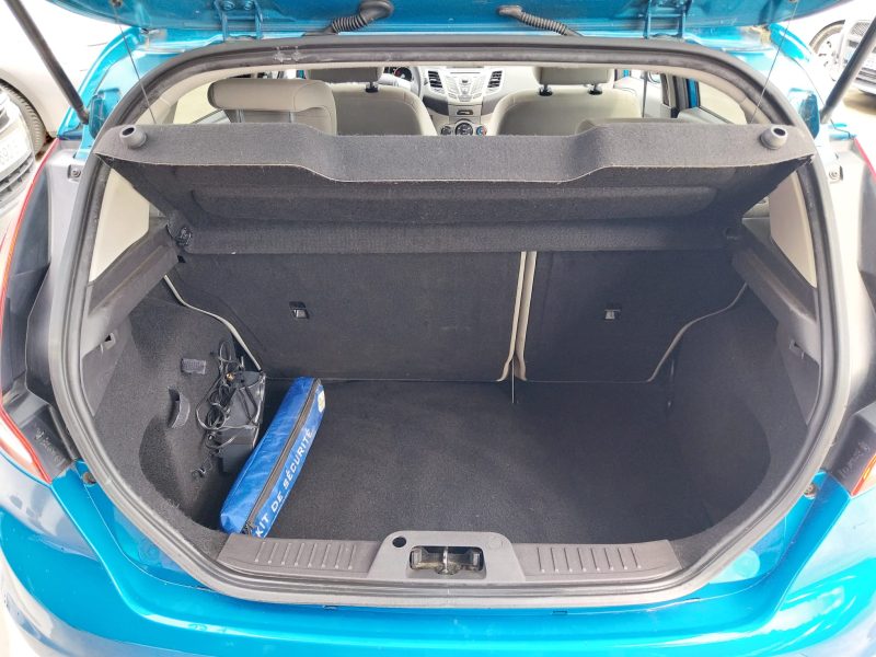 FORD FIESTA VI 1.25 82 Trend