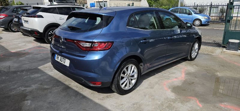 RENAULT MEGANE IV  