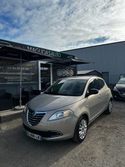 LANCIA YPSILON 2014