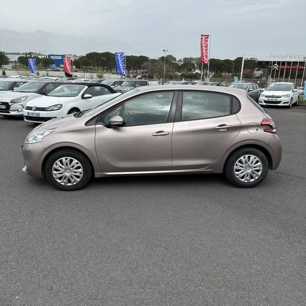 PEUGEOT 208 1.4 HDi ACTIVE 70ch Crit’Air2  2013
