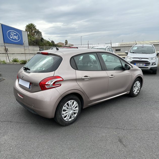 PEUGEOT 208 1.4 HDi ACTIVE 70ch Crit’Air2  2013
