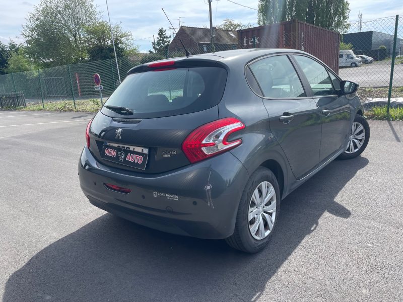 PEUGEOT 208 2013
