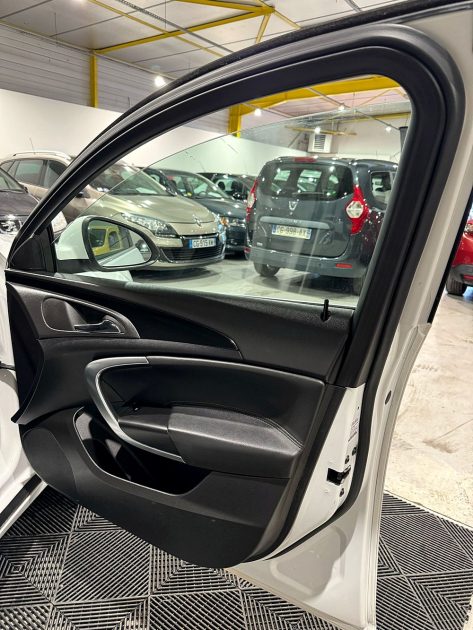 OPEL INSIGNIA A 2012