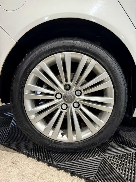 OPEL INSIGNIA A 2012