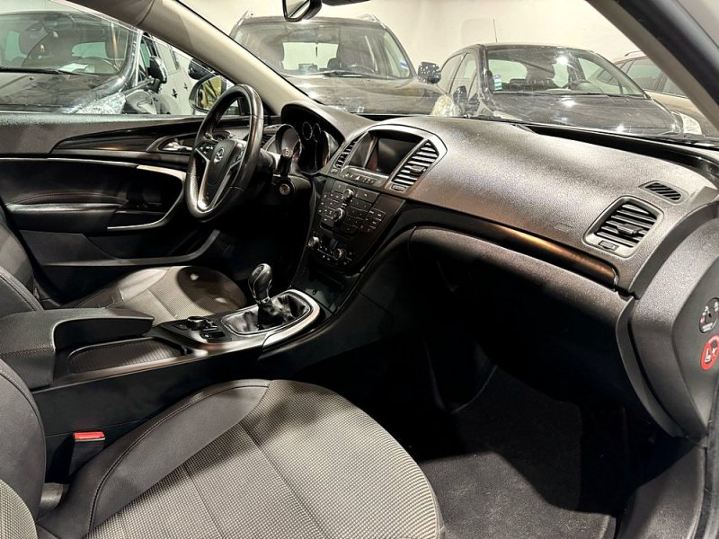 OPEL INSIGNIA A 2012