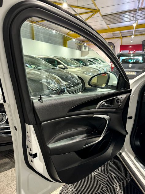 OPEL INSIGNIA A 2012