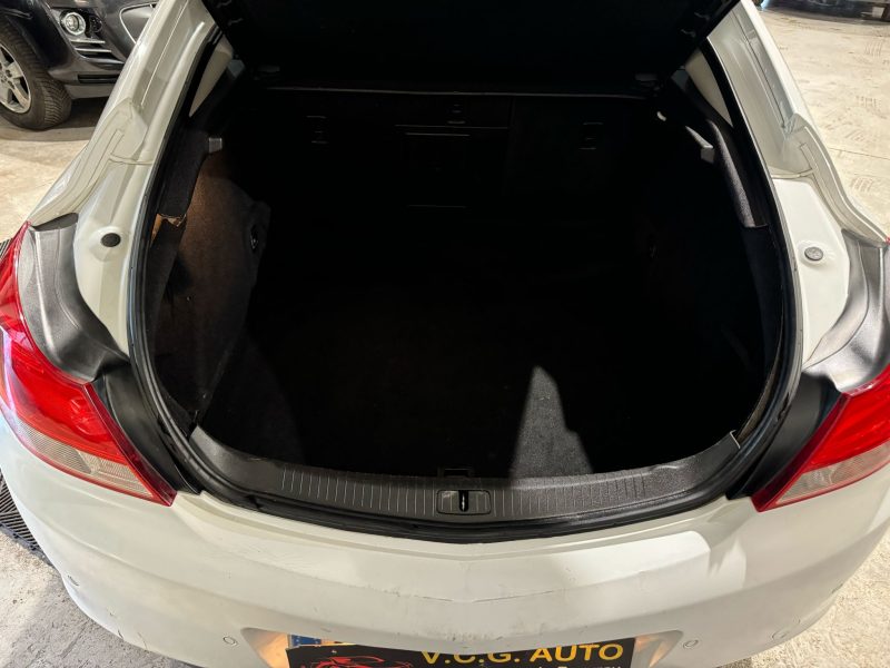 OPEL INSIGNIA A 2012