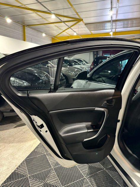 OPEL INSIGNIA A 2012