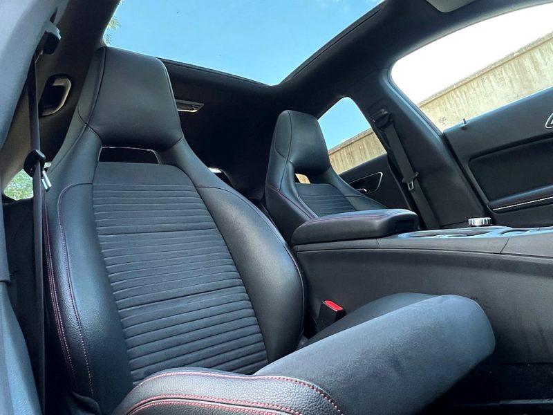 MERCEDES CLA 220D FASCINATION 2.2 177 Cv BOITE AUTO / KEYLESS TOIT OUVRANT GPS LEDS  - GARANTIE 1 AN