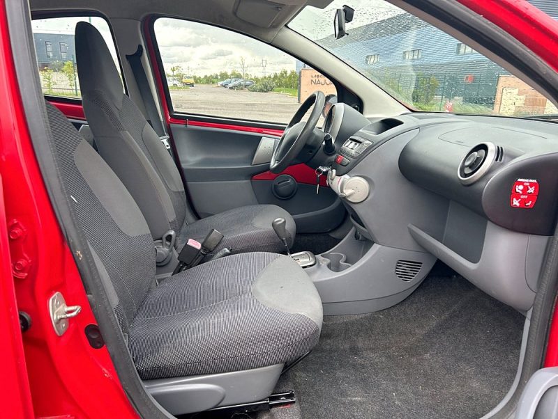 PEUGEOT 107 BA 1.0 L 12V 68 ch URBAN Move