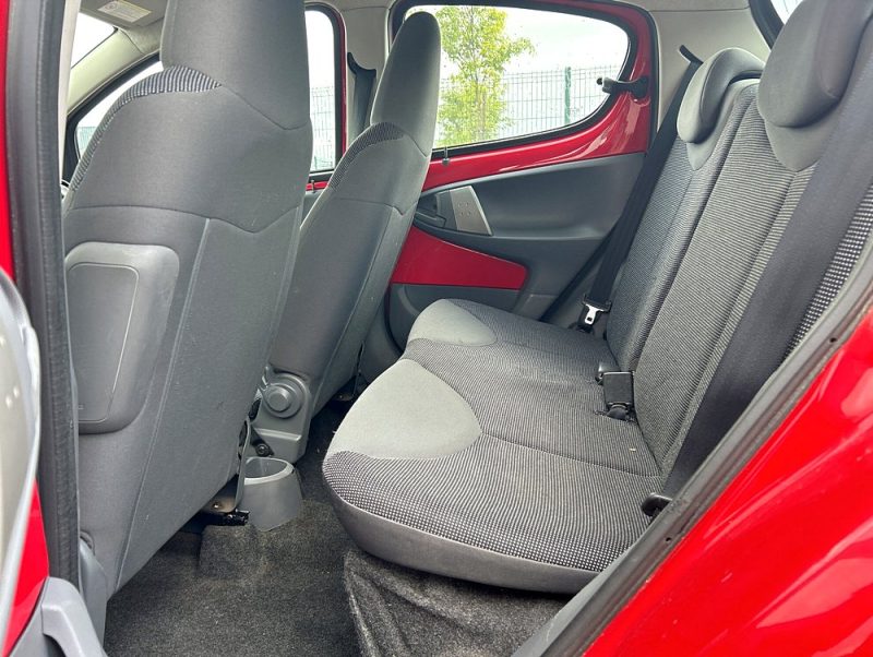 PEUGEOT 107 BA 1.0 L 12V 68 ch URBAN Move