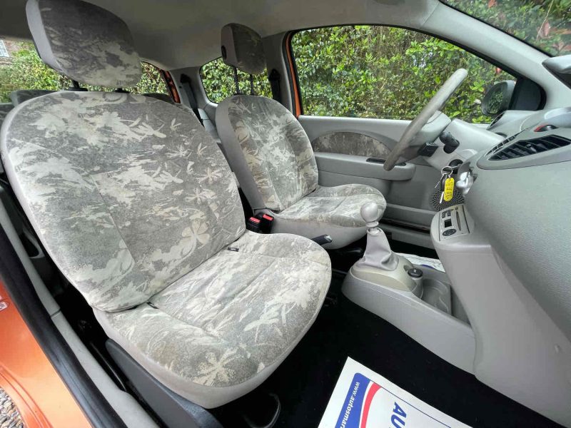 RENAULT TWINGO II 2008 1.2 16V 76cv