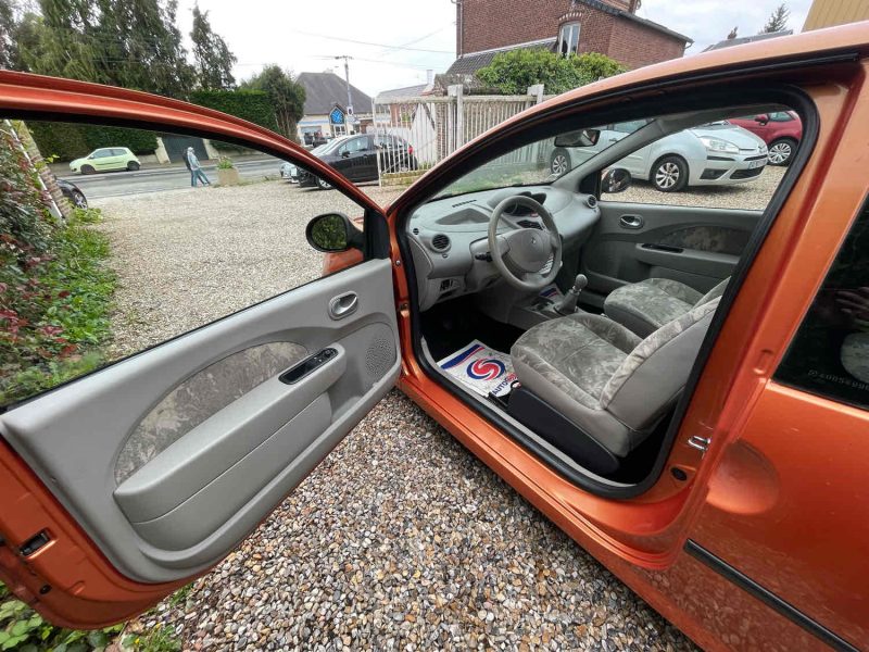 RENAULT TWINGO II 2008 1.2 16V 76cv