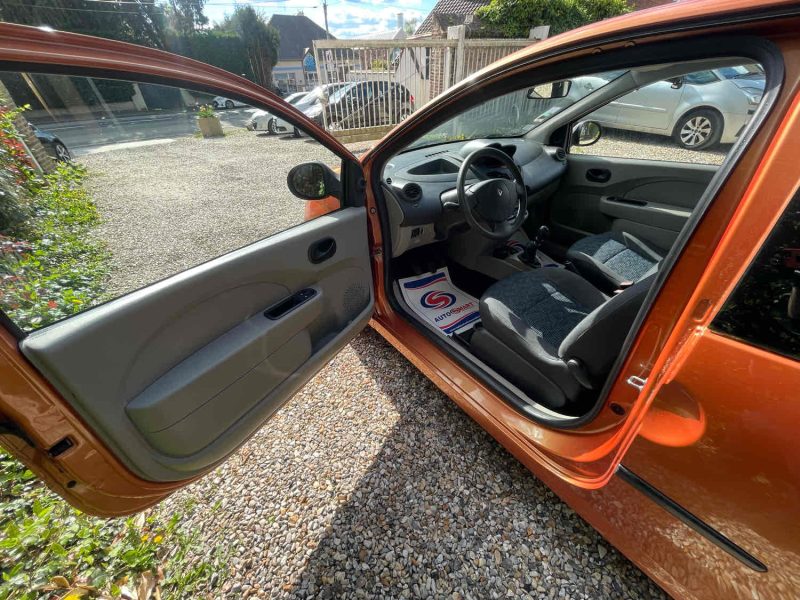 RENAULT TWINGO II 2008 1.2 58cv