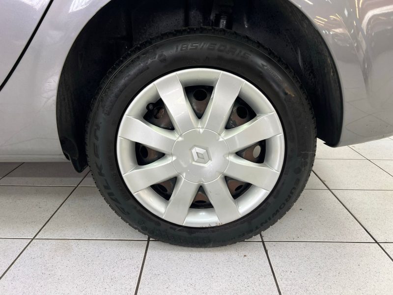 RENAULT CLIO III ESTATE 1.5 dCi 68cv OVALIE