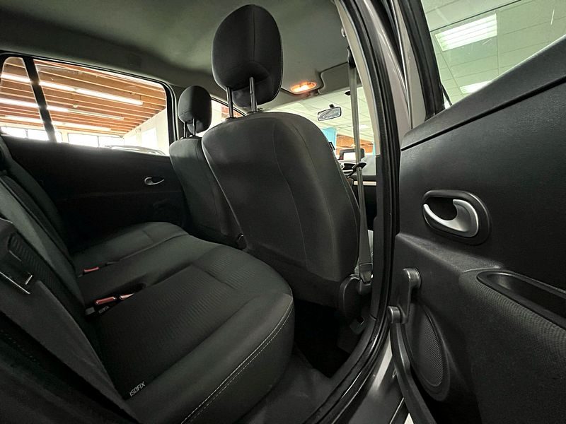 RENAULT CLIO III ESTATE 1.5 dCi 68cv OVALIE