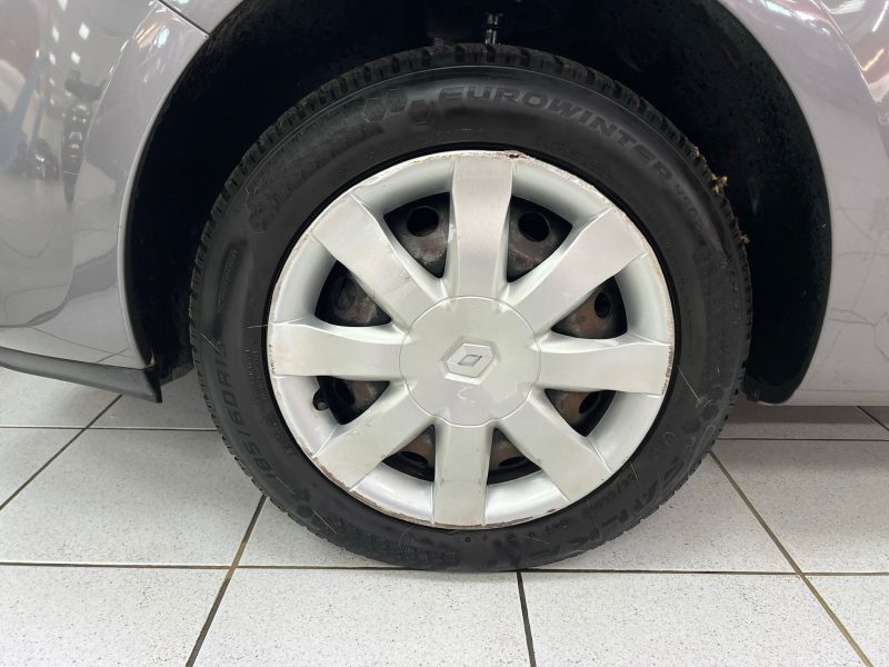 RENAULT CLIO III ESTATE 1.5 dCi 68cv OVALIE