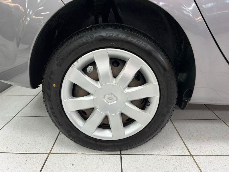 RENAULT CLIO III ESTATE 1.5 dCi 68cv OVALIE