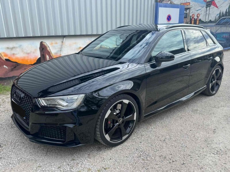 AUDI RS3 Sportback Full black Toit ouvrant / Echappement RS Reprise possible
