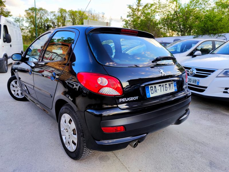 PEUGEOT 206+ 2010