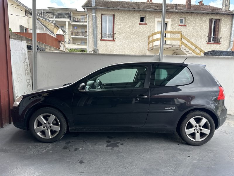 VOLKSWAGEN GOLF 5 2008